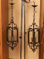 Due Lanterne a tre luci in ottone stile antico