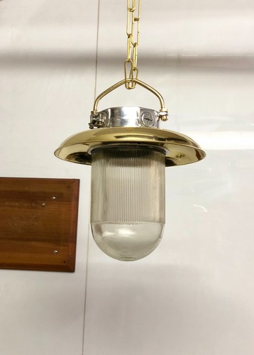 Apparecchi vecchia lampada - , a