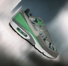 NIKE AIR CLASSIC BW PREMIUM