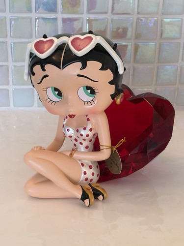 Nuova statuina betty - statuina,