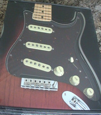 FENDER PRE-WIRED STRATOCASTER