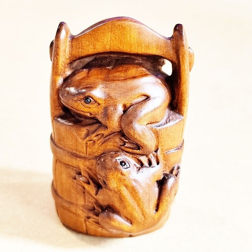 M8716 statuina netsuke - statuina,