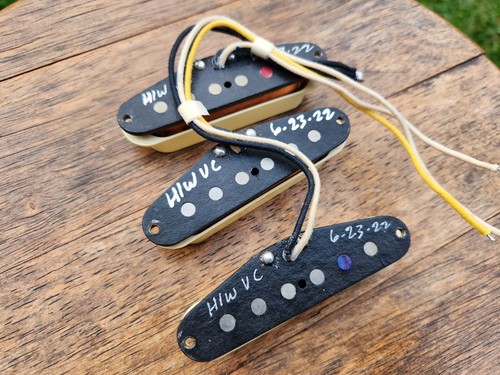 Fender custom shop hand - hand, wound