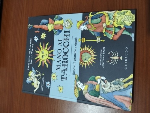 Libro mano tarocchi - libro,