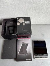 BlackBerry Passport Silver