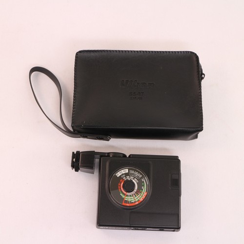 Nikon macro speedlight - macro,