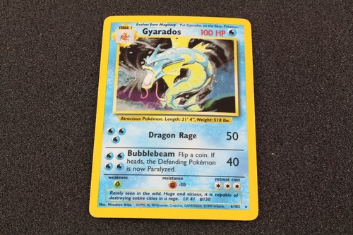 Pokemon base set gyarados - pokemon,