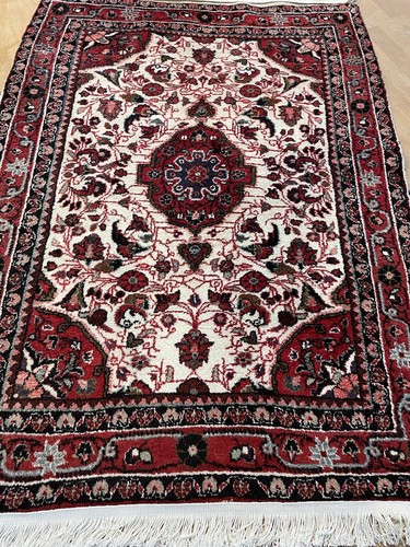 Tappeto persiano elegante