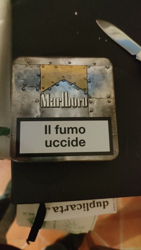 Porta sigarette contenitore - sigarette,