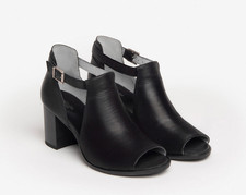 NERO GIARDINI Sandalo donna