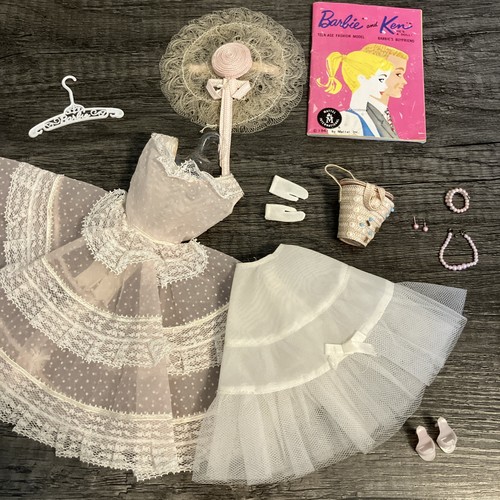Vintage barbie fashion - barbie,