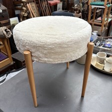 Sgabello vintage soffice stile