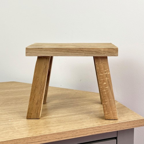Sgabello espositore legno - sgabello, in