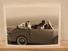 estate italiana anni '60 gita in macchina con Maggiolino Volkswagen Cabriolet 