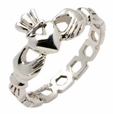 Anello Claddagh in argento