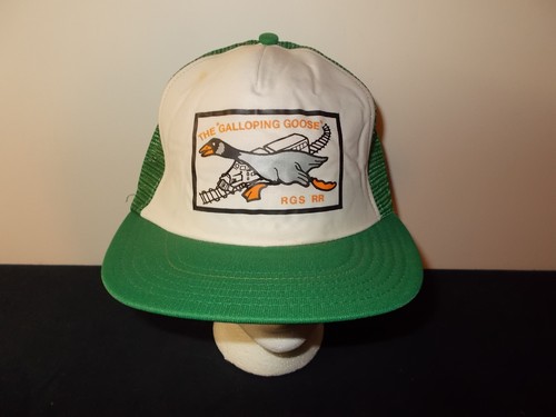 Vtg 1980s galoppo goose - al,