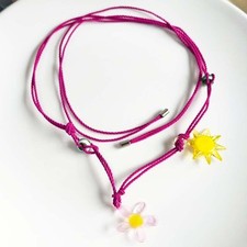 Collana con ciondolo fiore