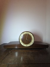Antico orologio da camino