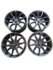 TOYOTA Yaris Serie (17>20) 4