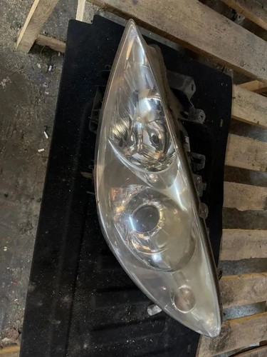 Faro proiettore anteriore