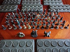 Collezione statuine, piedistalli e fascicoli DeAgostini Il Signore degli Anelli