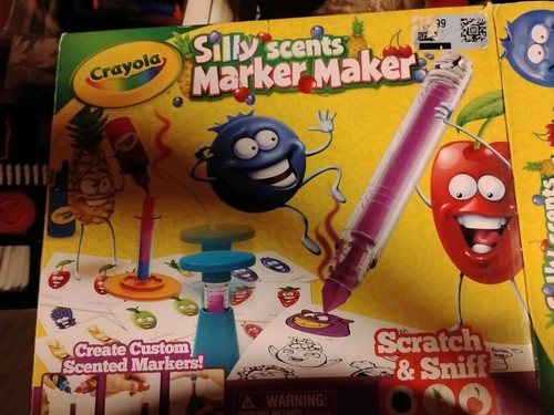 Crayola marker kit - marker, kit,
