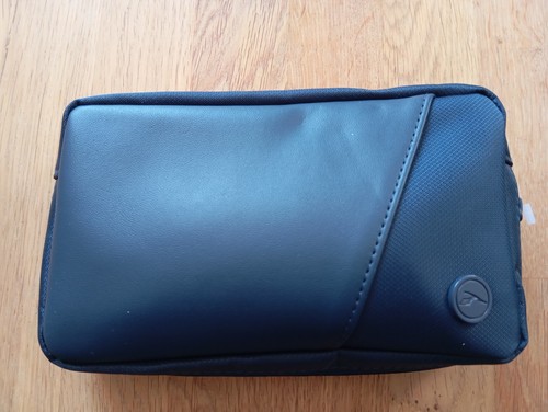 Lufthansa amenity kit bleue - lufthansa,