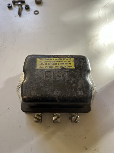 Regolatore tensione fiat - regolatore,