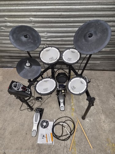 Roland drums kit - v-drums,