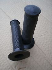 Coppia manopole ORIGINALI anni '50 nere  d. 22 mm / 24 mm per moto d'epoca