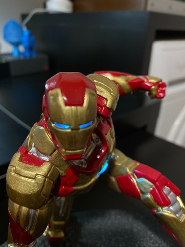 Iron man marvel miniatura - iron, in