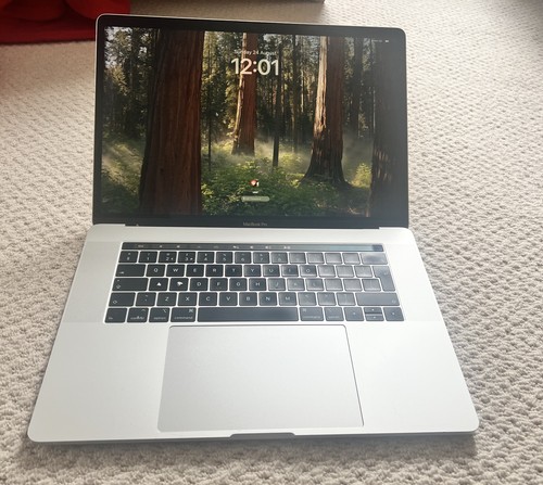 Apple macbook pro - apple, a1990