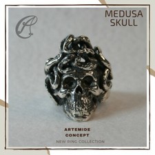 Anello SKULL MEDUSA Uomo Argento 925% brunito.  Teschio con serpenti