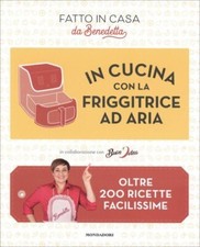LIBRO IN CUCINA CON LA