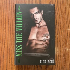 Baddies Book Box Kiss The