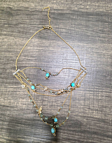 Collana con ciondolo ovale