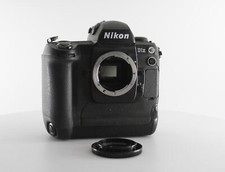 Nikon D1X 5,3 megapixel