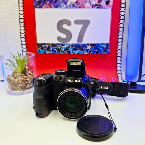 Fujifilm finepix s1000fd 10mp - fujifilm,