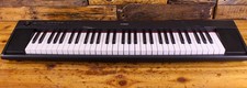 Yamaha Pianoforte Digitale Ultraportatile 61 Tasti Piaggero, Nero (NP15B)