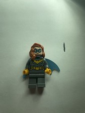 Batgirl LEGO Minifigure