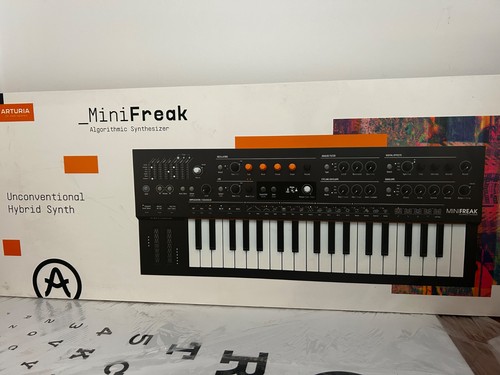 Arturia minifreak pari - pari, al