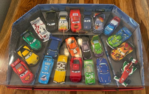 Disney store cars - cars, deluxe
