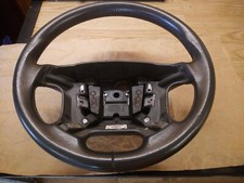 4-Speichen Leder-Lenkrad