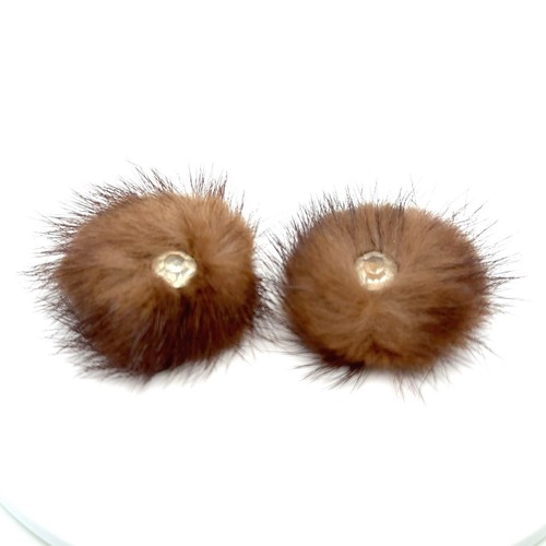 Orecchini pelliccia di - in,