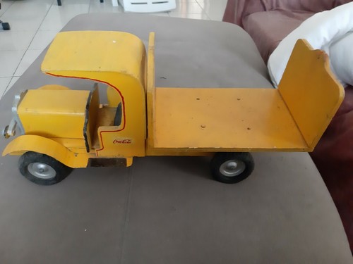 Camion pubblicitario coca - pubblicitario,