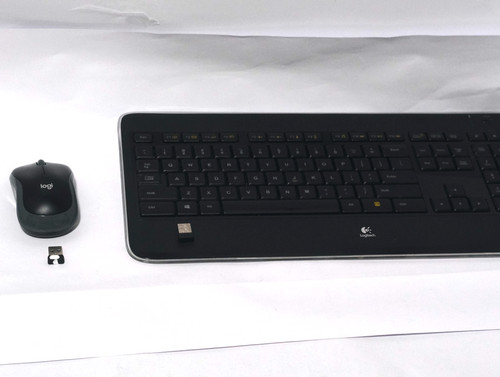 Logitech bundle k800 tastiera - logitech,