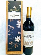 Botella Vino. VIÑA ARANA 2012