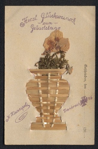Cartolina fiori secchi cesto