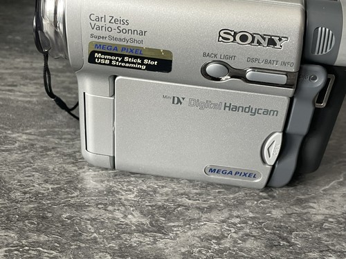 Sony handycam dcr trv33e - handycam, dcr-trv33e