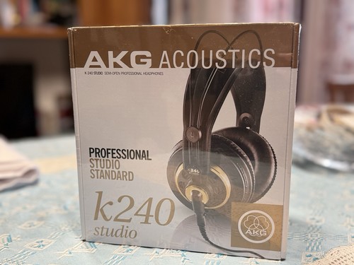 Akg acoustics k240 studio - acoustics,